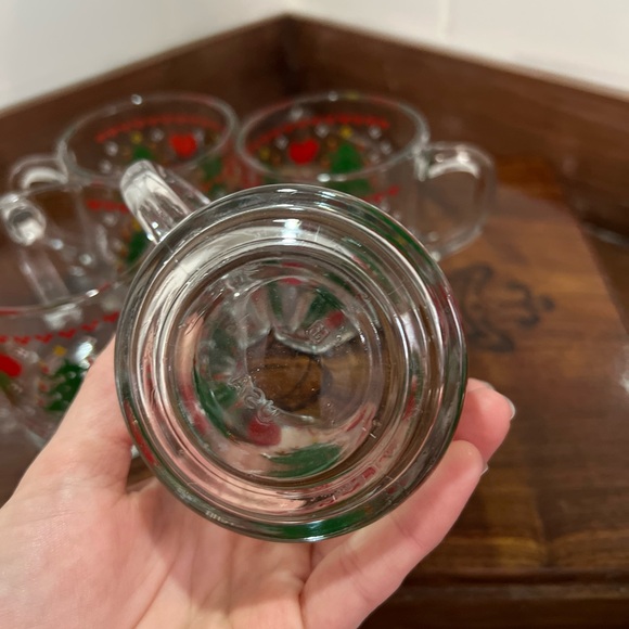 Vintage CHD 1984 Cross-Stitch Christmas 4 Mugs Trees & Hearts 12 oz - Picture 4 of 5